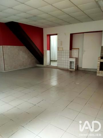 Immeuble à vendre 192 m² Matha