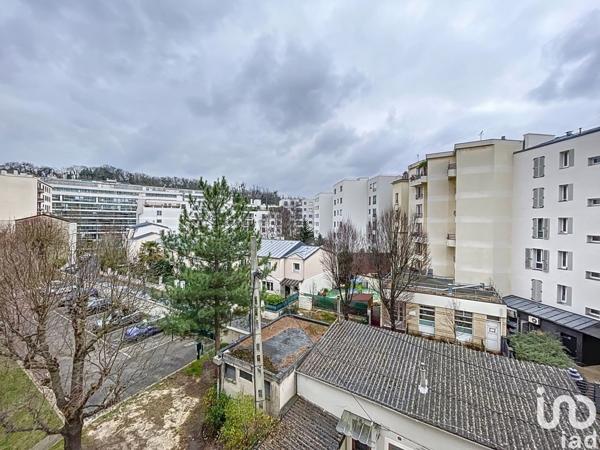 Appartement 2 pièces de 59 m² à Issy-les-Moulineaux (92130)