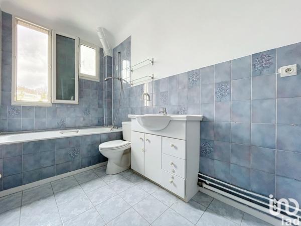 Appartement 2 pièces de 59 m² à Issy-les-Moulineaux (92130)