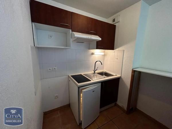 Appartement à louer 2 pièces 37m² Saint-Pierre-du-Mont (40280)