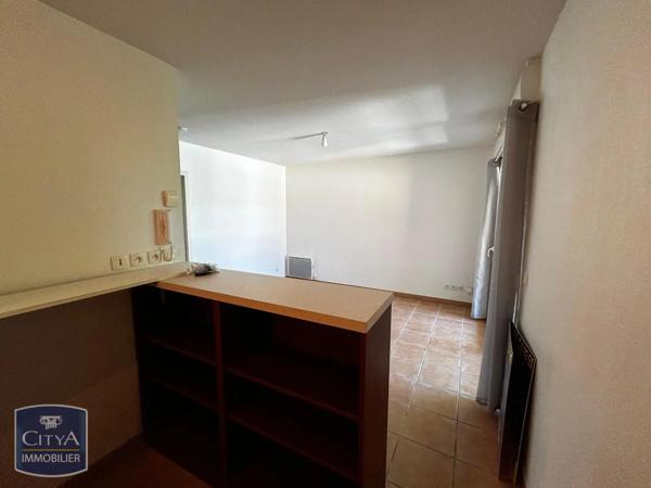Appartement à louer 2 pièces 37m² Saint-Pierre-du-Mont (40280)