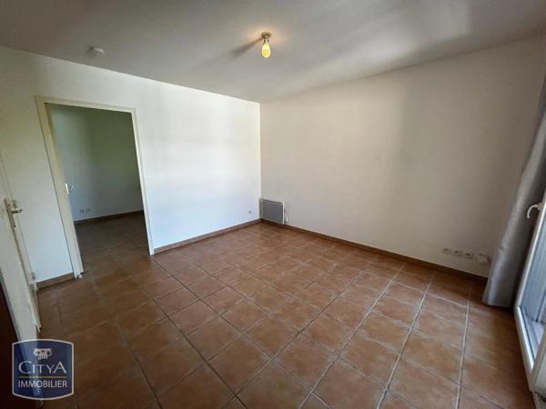 Appartement à louer 2 pièces 37m² Saint-Pierre-du-Mont (40280)