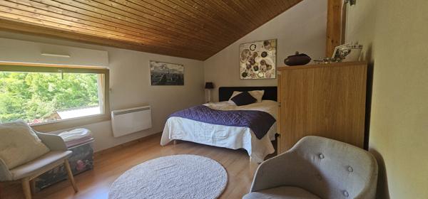 Gap (05000) TRES BELLE MAISON AVEC PISCINE SUR GRAND TERRAIN CLOS