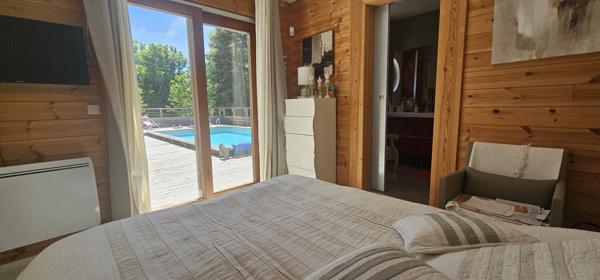 Gap (05000) TRES BELLE MAISON AVEC PISCINE SUR GRAND TERRAIN CLOS