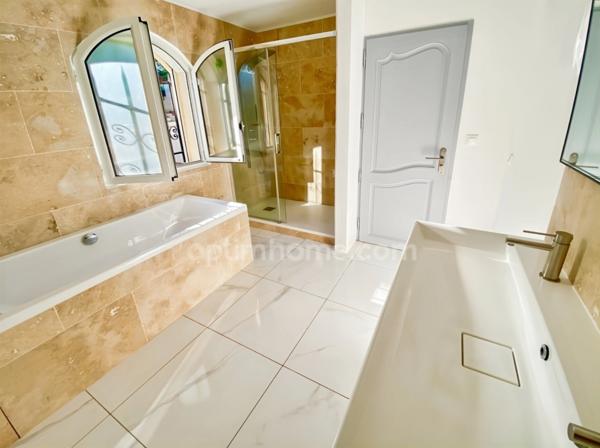 ✨ Maison d’exception à vendre – Domaine du Golf à Juvignac ✨