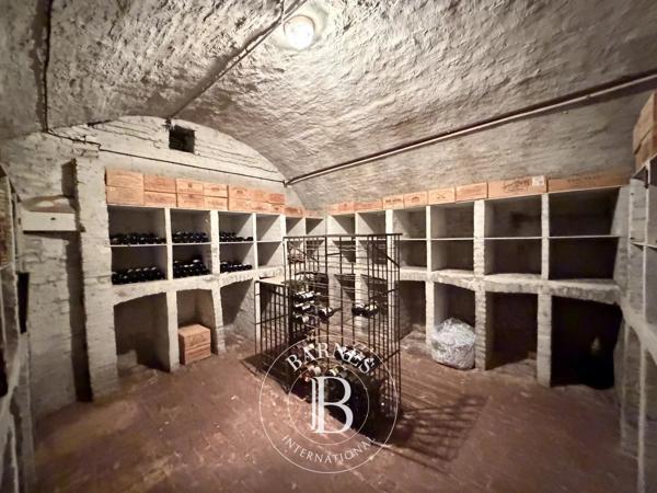Arras, Hôtel particulier 7 Chambres -  470 m² à vendre