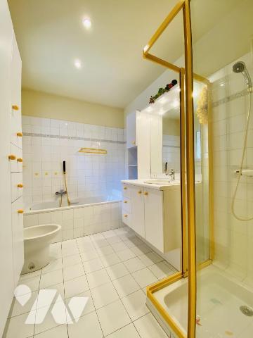 Maison de plain pied avec vue dégagée sur la nature