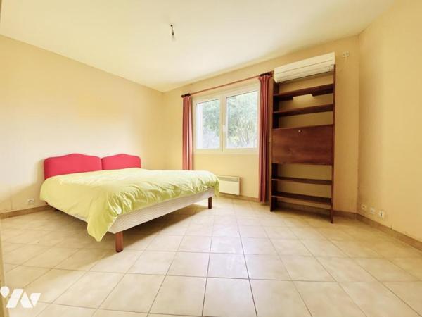 Maison de plain pied avec vue dégagée sur la nature