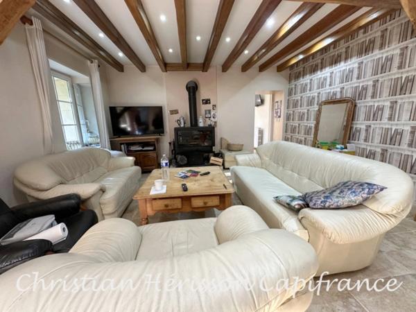 Dpt SARTHE (72), à vendre LA FERTE-BERNARD - PROPRIÉTÉ P6 de 136 m² - Terrain de 1228 M²