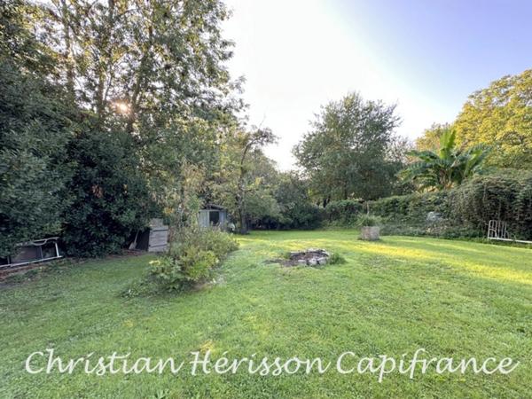 Dpt SARTHE (72), à vendre LA FERTE-BERNARD - PROPRIÉTÉ P6 de 136 m² - Terrain de 1228 M²