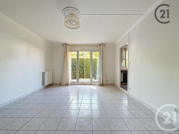 Appartement F2 à vendre  2 pièces - 43,08 m2 COMBS LA VILLE - 77