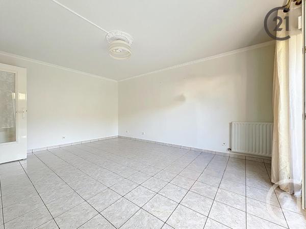 Appartement F2 à vendre  2 pièces - 43,08 m2 COMBS LA VILLE - 77