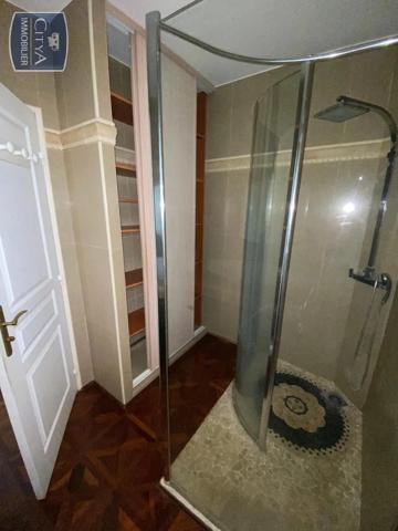 Maison à louer 4 pièces 80.24m² Saint-Paul (97460)