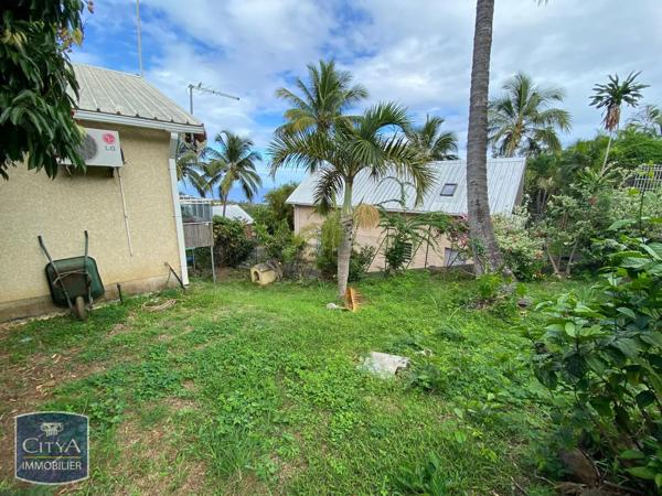 Maison à louer 4 pièces 80.24m² Saint-Paul (97460)