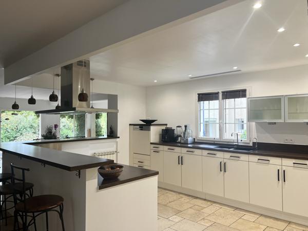 Saint-Jean-de-Cuculles (34270) Grande maison familiale de charme à 15 min de Montpellier – Environnement exceptionnel, calme absolu