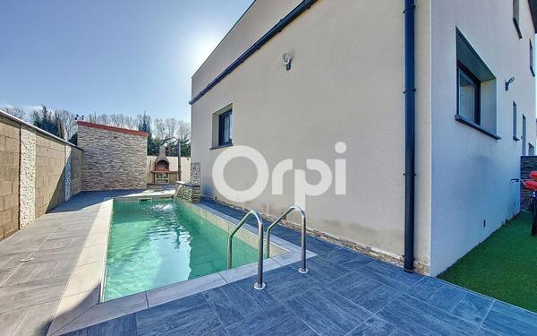 Maison à vendre    5 pièces •  Canohès