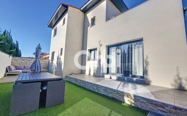 Maison à vendre    5 pièces •  Canohès