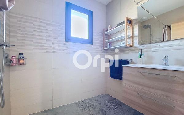 Maison à vendre    5 pièces •  Canohès