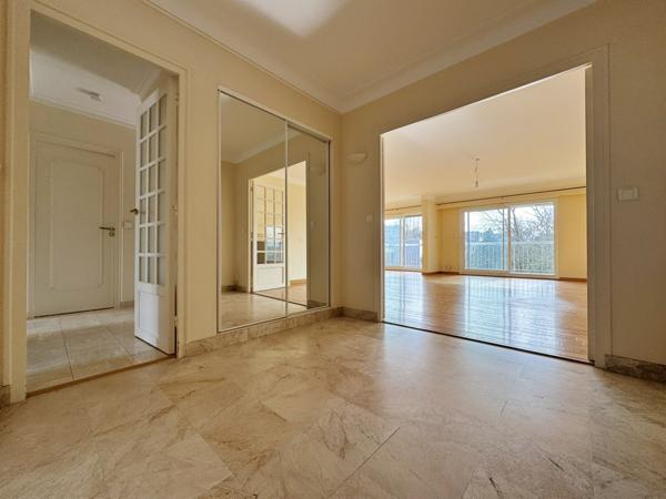 Appartement  4 pièce(s)  2 chambre(s)  100.63 m²