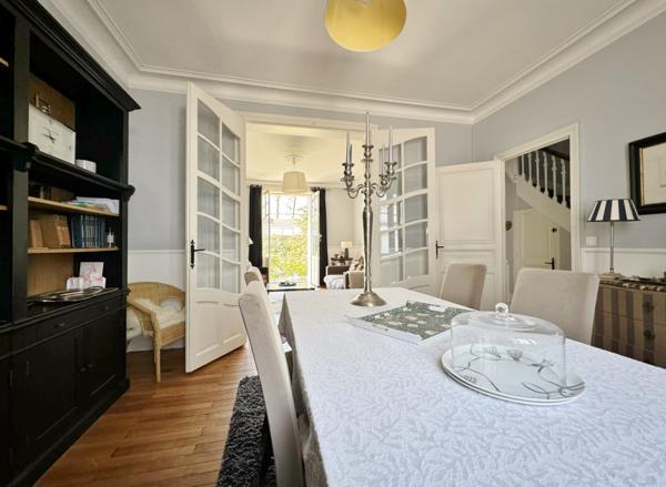 Maison  7 pièce(s)  5 chambre(s)  145 m²