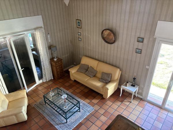 Maison avec 3 chambres, jardin, garage, proche des commodités