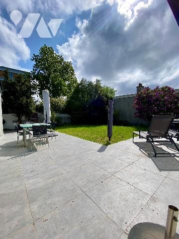 Maison de plain-pied à MALO-LES-BAINS avec garage et sous-sol complet chauffé.