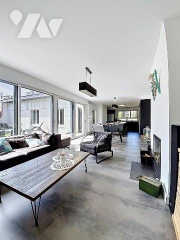 Maison de plain-pied à MALO-LES-BAINS avec garage et sous-sol complet chauffé.