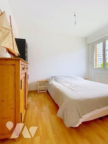 Maison de plain-pied à MALO-LES-BAINS avec garage et sous-sol complet chauffé.