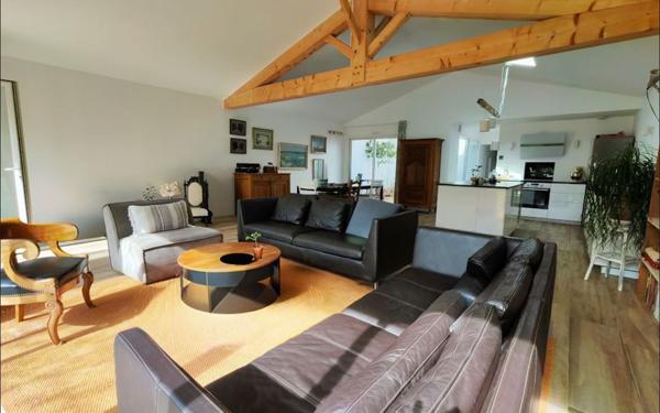 Maison à vendre    6 pièces •  La Rochelle
