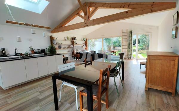 Maison à vendre    6 pièces •  La Rochelle