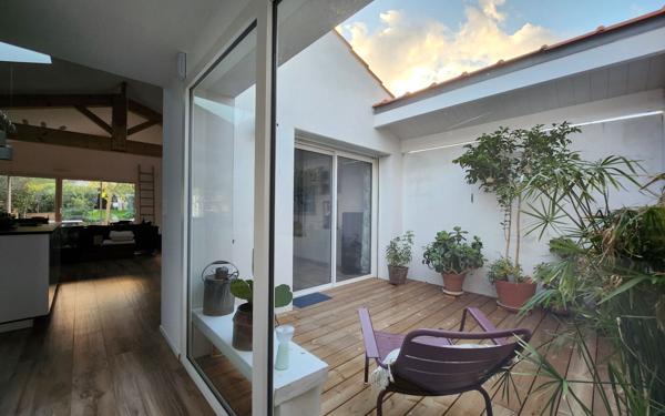 Maison à vendre    6 pièces •  La Rochelle