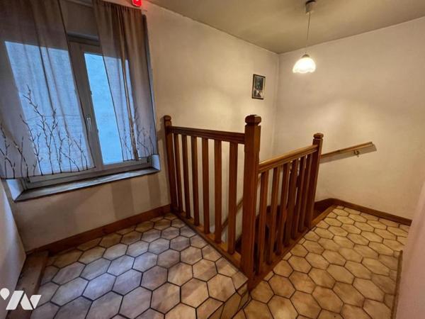 MAISON DE VILLE AVEC GARAGE A MARNAY