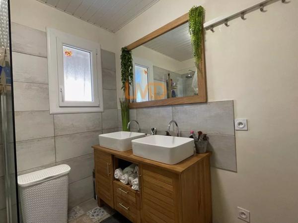 Villa 4 faces plain pied 114 m2 avec piscine