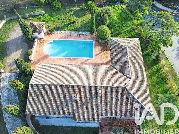 Maison à vendre 10 pièces 400 m² Sainte-Maxime
