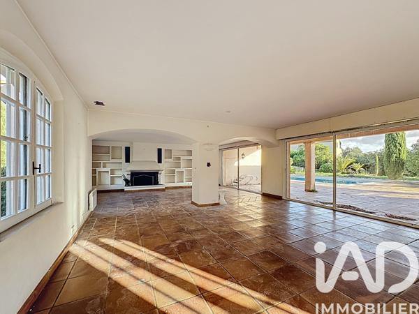 Maison à vendre 10 pièces 400 m² Sainte-Maxime