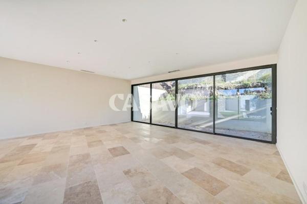 Vente Maison 5 pièces de 135m² - 13080 Aix-en-Provence