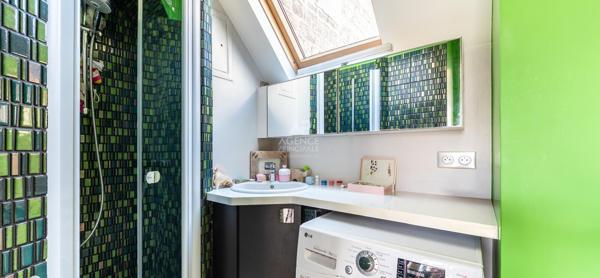 PARIS 16EME - DUPLEX AVEC TOIT TERRASSE VUE TOUR EIFFEL €1 390 000 ** - Référence 6703-NG