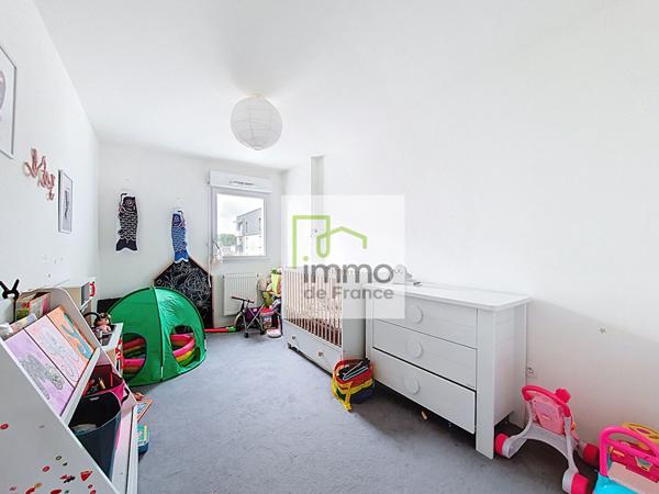 A VENDRE ST ANDRE - QUARTIER STE HELENE - T3 + 2 places de parkings