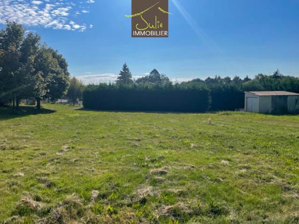 Cerizay - À vendre - Terrain en Zone Artisanale d’environ 1700 m²