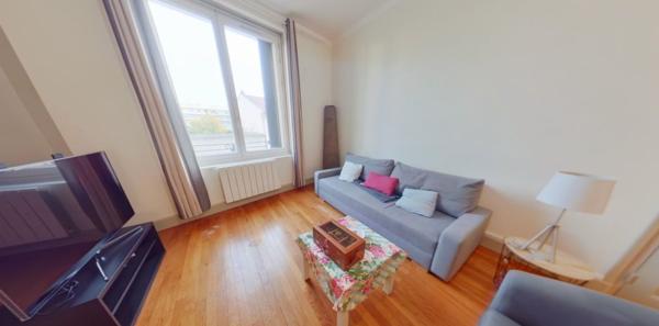 APPARTEMENT T4 A LOUER - LYON 8EME ARRONDISSEMENT Colbert 79.21 m 2 1 185 € charges comprises par mois