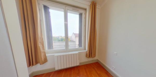 APPARTEMENT T4 A LOUER - LYON 8EME ARRONDISSEMENT Colbert 79.21 m 2 1 185 € charges comprises par mois