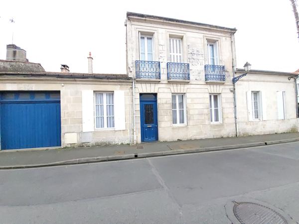 Maison Rochefort 6 pièce(s) 324 m2