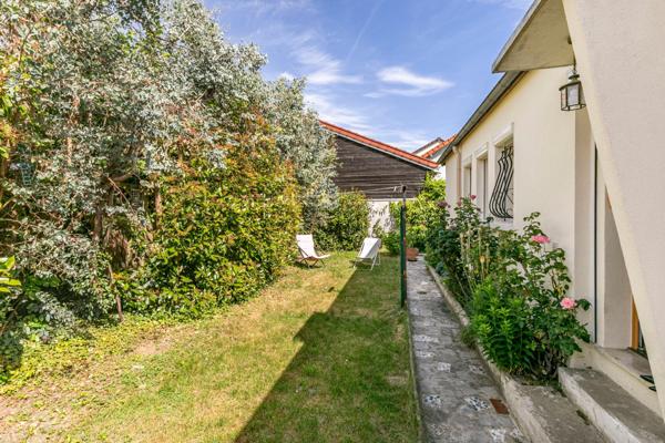 CLAMART - QUARTIER LES JARDINS PARISIENS - MAISON 60 M² ENVIRON - 1 CHAMBRE - JARDIN - GARAGE + PARKING -
