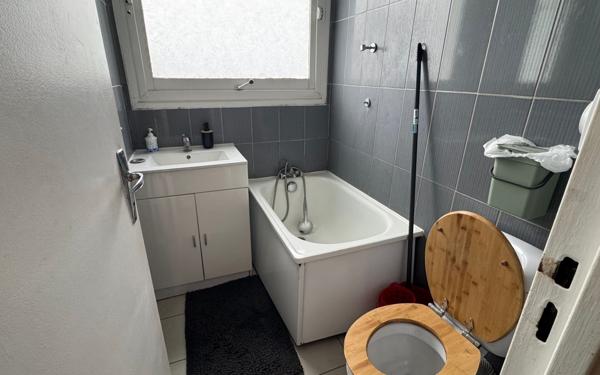 Appartement à vendre    1 pièce • 30 m2 Évreux