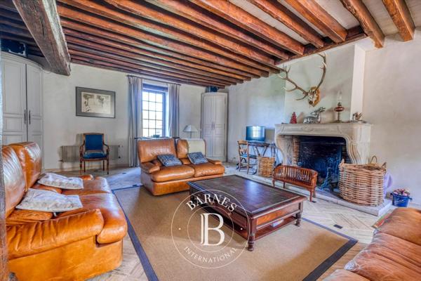 Nangis, Propriété 9 Chambres -  653 m² à vendre