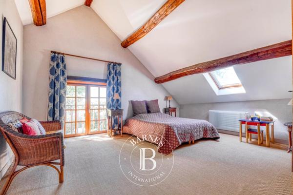 Nangis, Propriété 9 Chambres -  653 m² à vendre