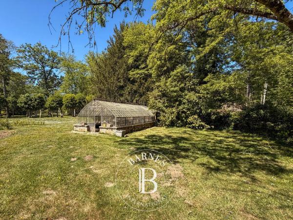 Nangis, Propriété 9 Chambres -  653 m² à vendre