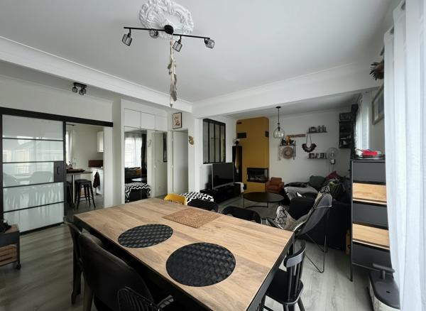 À vendre - Maison mitoyenne 1 côté, 6 pièces située à Saint-Cyr-sur-Loire (37540)