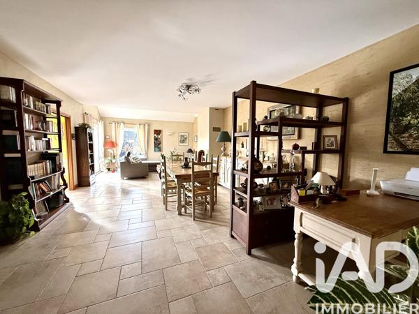 Maison à vendre 5 pièces 118 m² Sainte-Gemmes-sur-Loire