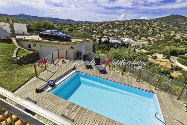 Villa contemporaine d'exception, 185m2 habitables, 4 chambres, piscine et garage au Lavandou. Parcelle 835m2